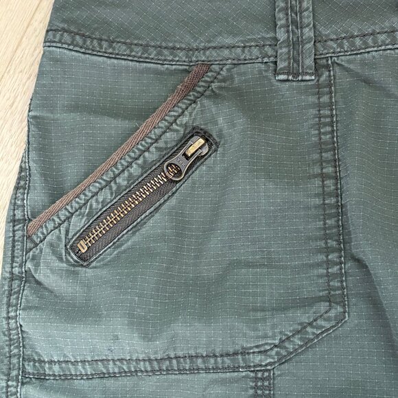 Ricki's Safari Cargo Shorts in Army Green - Picture 4 of 7